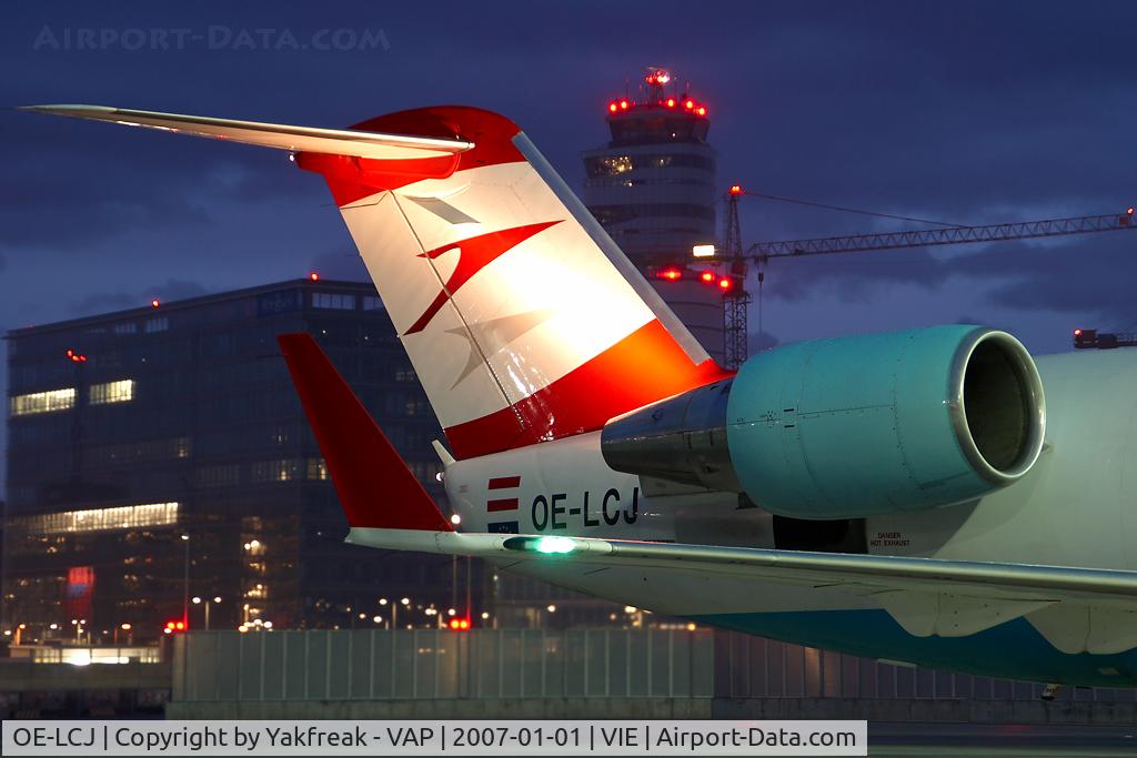 OE-LCJ, 1996 Canadair CRJ-200LR (CL-600-2B19) C/N 7142, Austrian Arrows Regionaljet