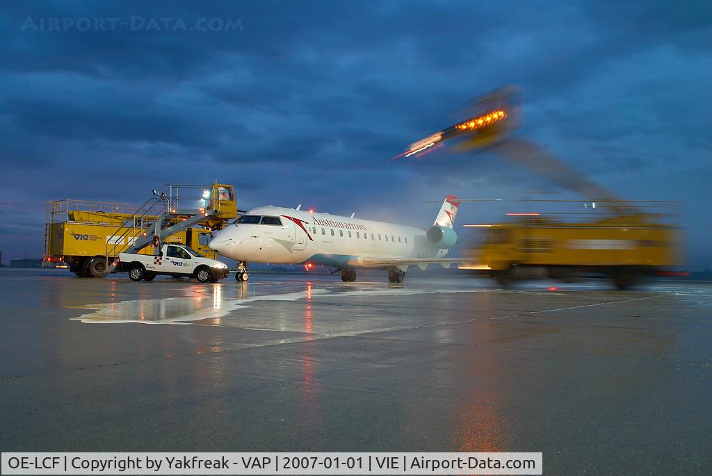 OE-LCF, 1996 Canadair CRJ-200LR (CL-600-2B19) C/N 7094, Austrian Arrows Regionaljet