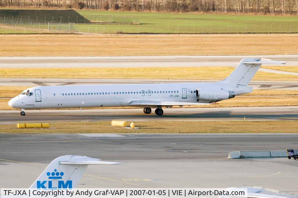 TF-JXA, 1987 McDonnell Douglas MD-82 (DC-9-82) C/N 49555, JetX MD80