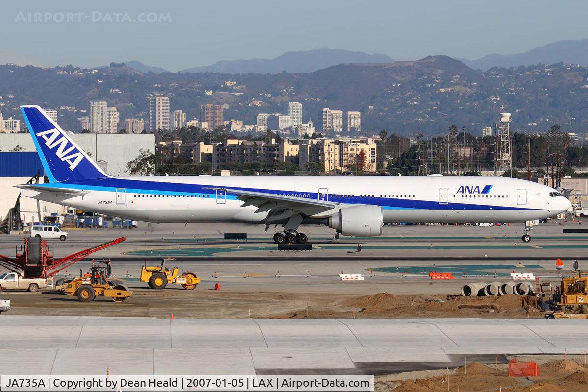 JA735A, 2006 Boeing 777-381/ER C/N 34892/571, All Nippon Airways JA735SA (FLT ANA6) from Narita Int'l (RJAA) taxiing to the TBIT after arrival on the North complex.