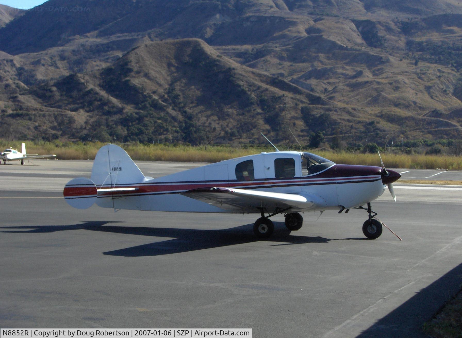 N8852R, 1960 Bellanca 14-19-3 Cruisair Senior C/N 4211, 1960 Downer Bellanca 260 Model 14-19-3, Continental IO-470-F 260 Hp, refueling