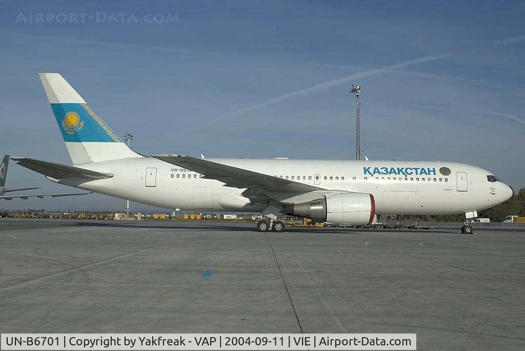 UN-B6701, 2001 Boeing 767-2DXER C/N 32954, Kazakstan Government Boeing 767-200