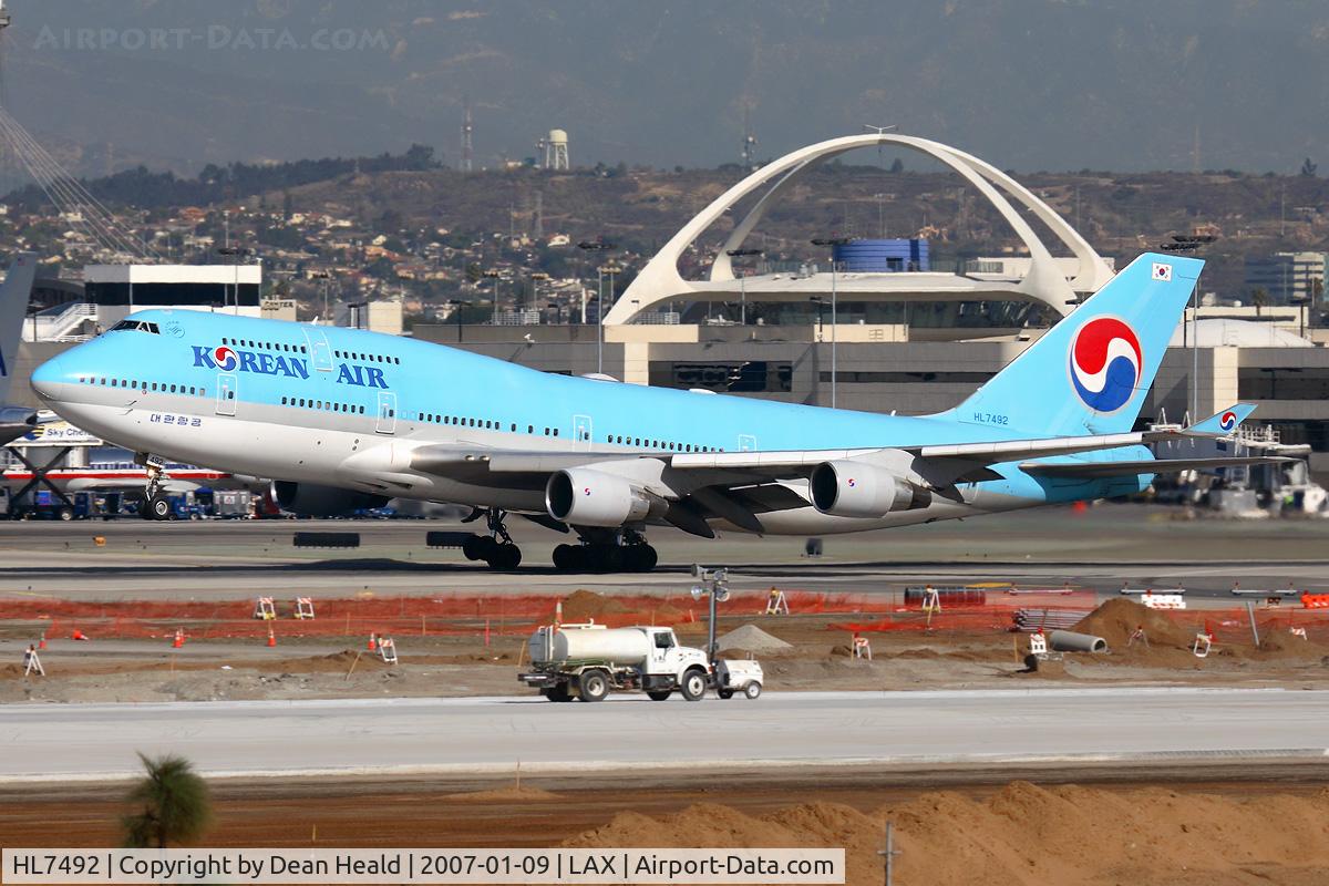 HL7492, Boeing 747-4B5 C/N 26397, Korean Air HL7492 (FLT KAL18) departing RWY 25R enroute to Incheon Int'l (RKSI) - Seoul, South Korea.