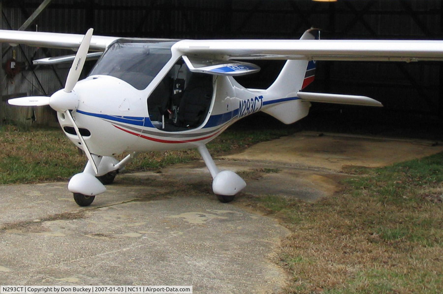 N293CT, 2006 Flight Design CTSW C/N 06-08-08, N293CT at our NC11 hangar