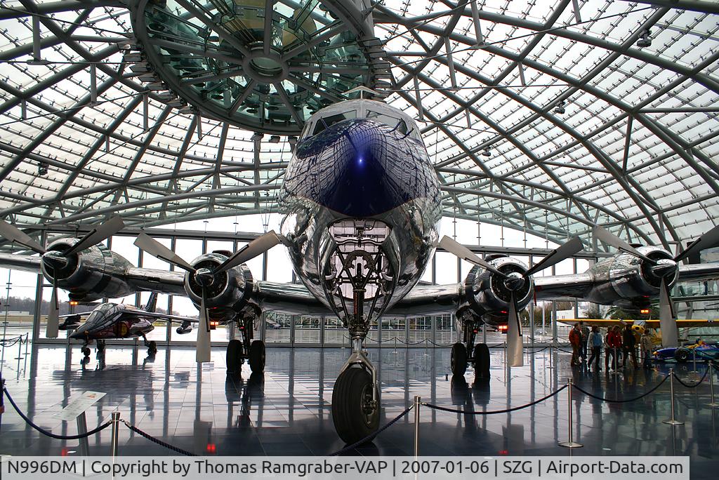 N996DM, 1958 Douglas DC-6B C/N 45563, Flying Bulls DC-6B (Hangar7)