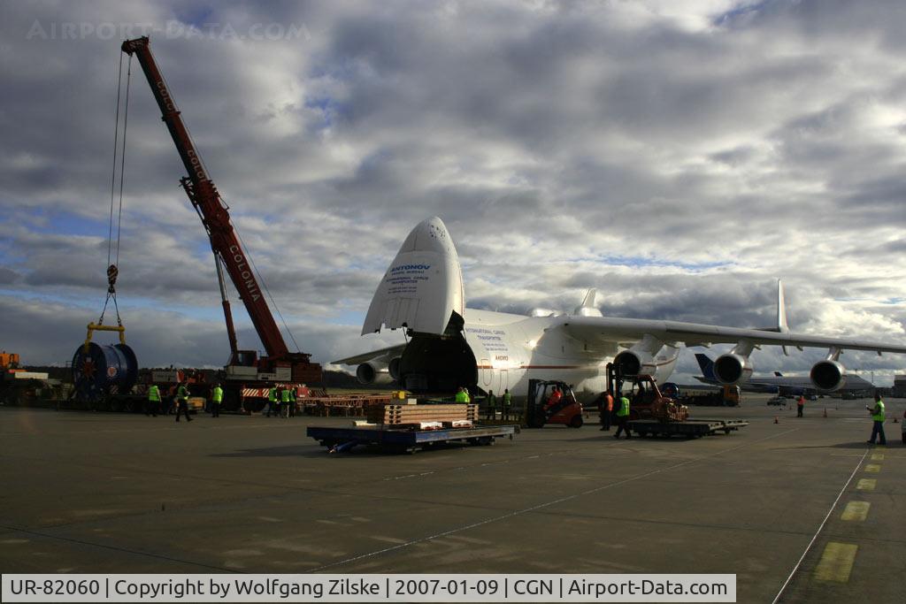 UR-82060, 1988 Antonov An-225 Mriya C/N 19530503763, visitor