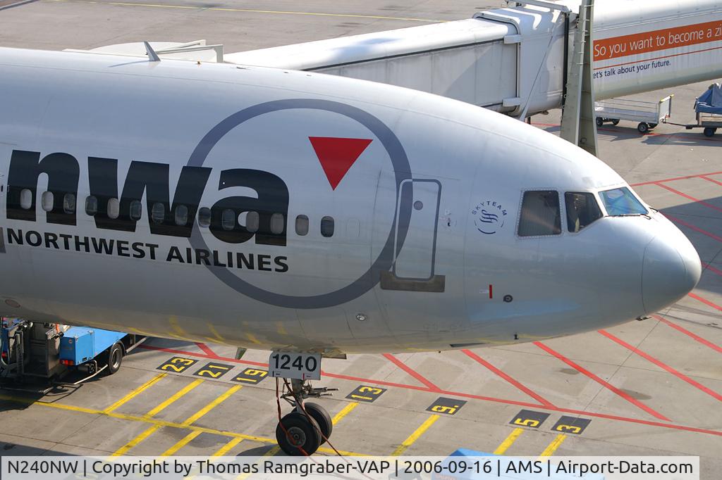 N240NW, 1988 McDonnell Douglas DC-10-30 C/N 48319, Northwest Airlines MDD DC10