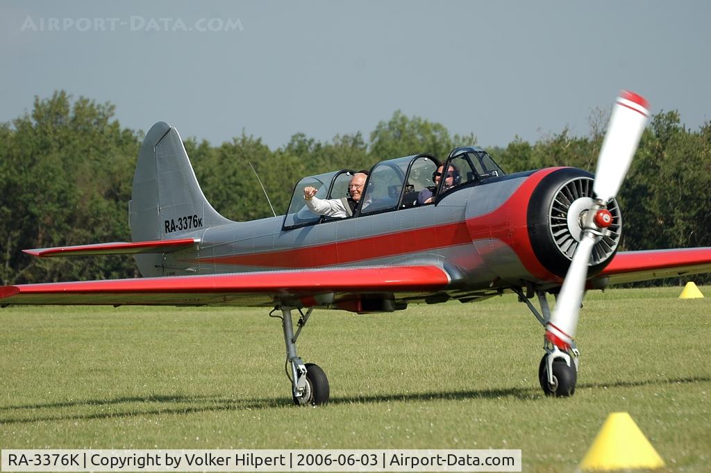 RA-3376K, 1988 Yakovlev Yak-52 C/N 888808, Yak-52