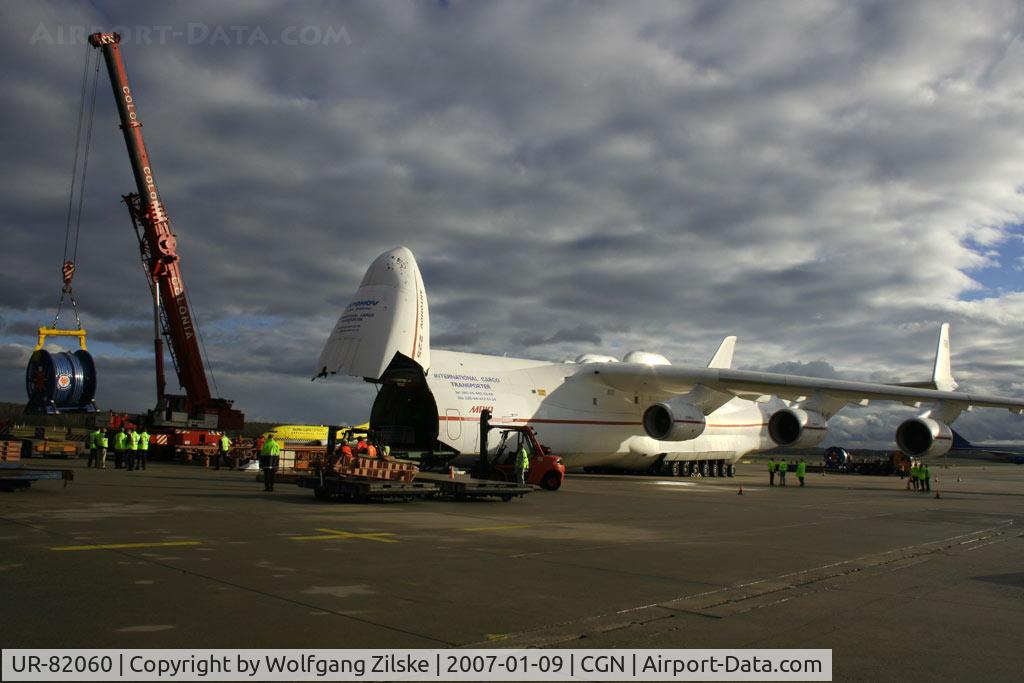 UR-82060, 1988 Antonov An-225 Mriya C/N 19530503763, visitor