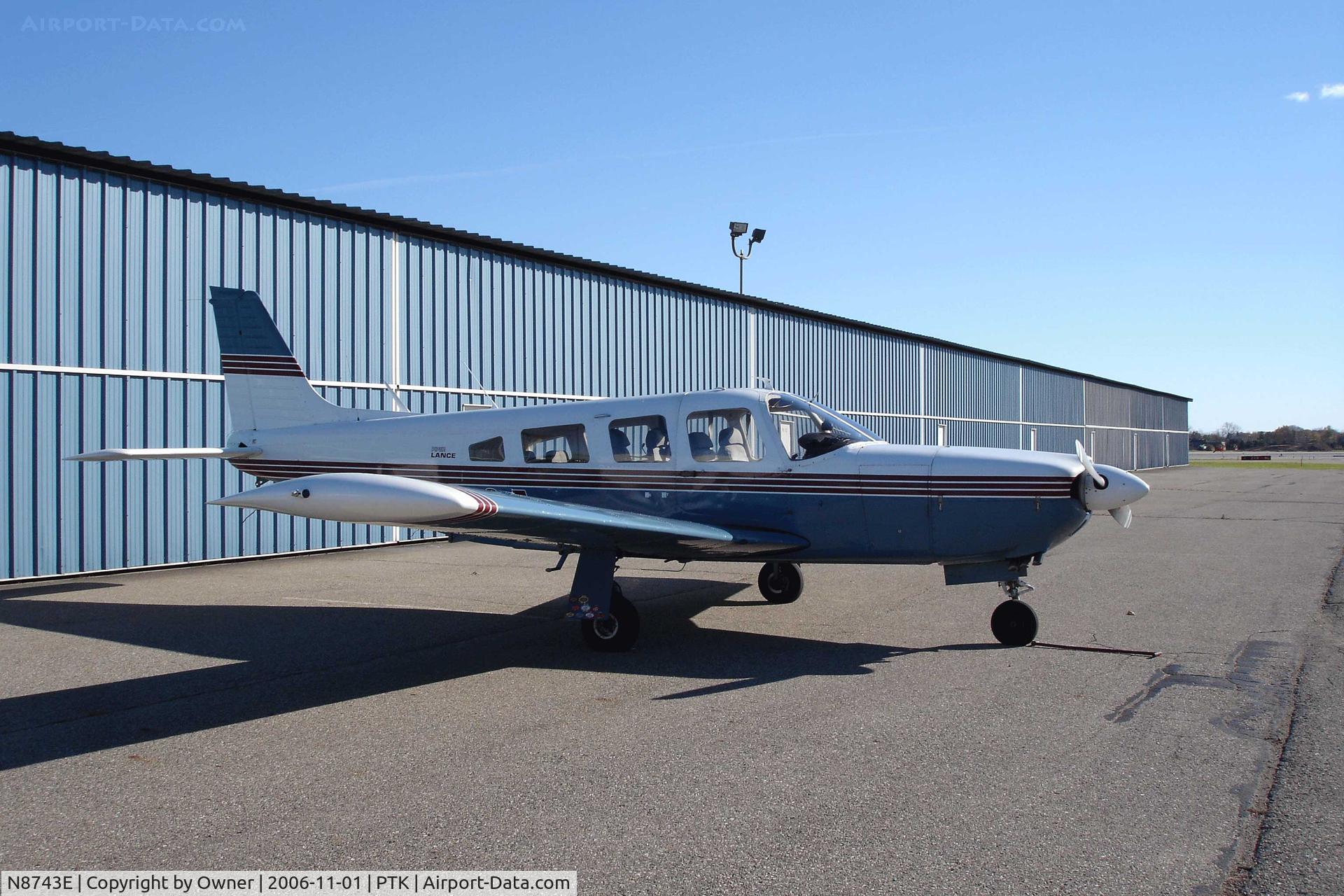 N8743E, 1976 Piper PA-32R-300 Cherokee Lance C/N 32R-7680171, '76 Straight Tail Lance