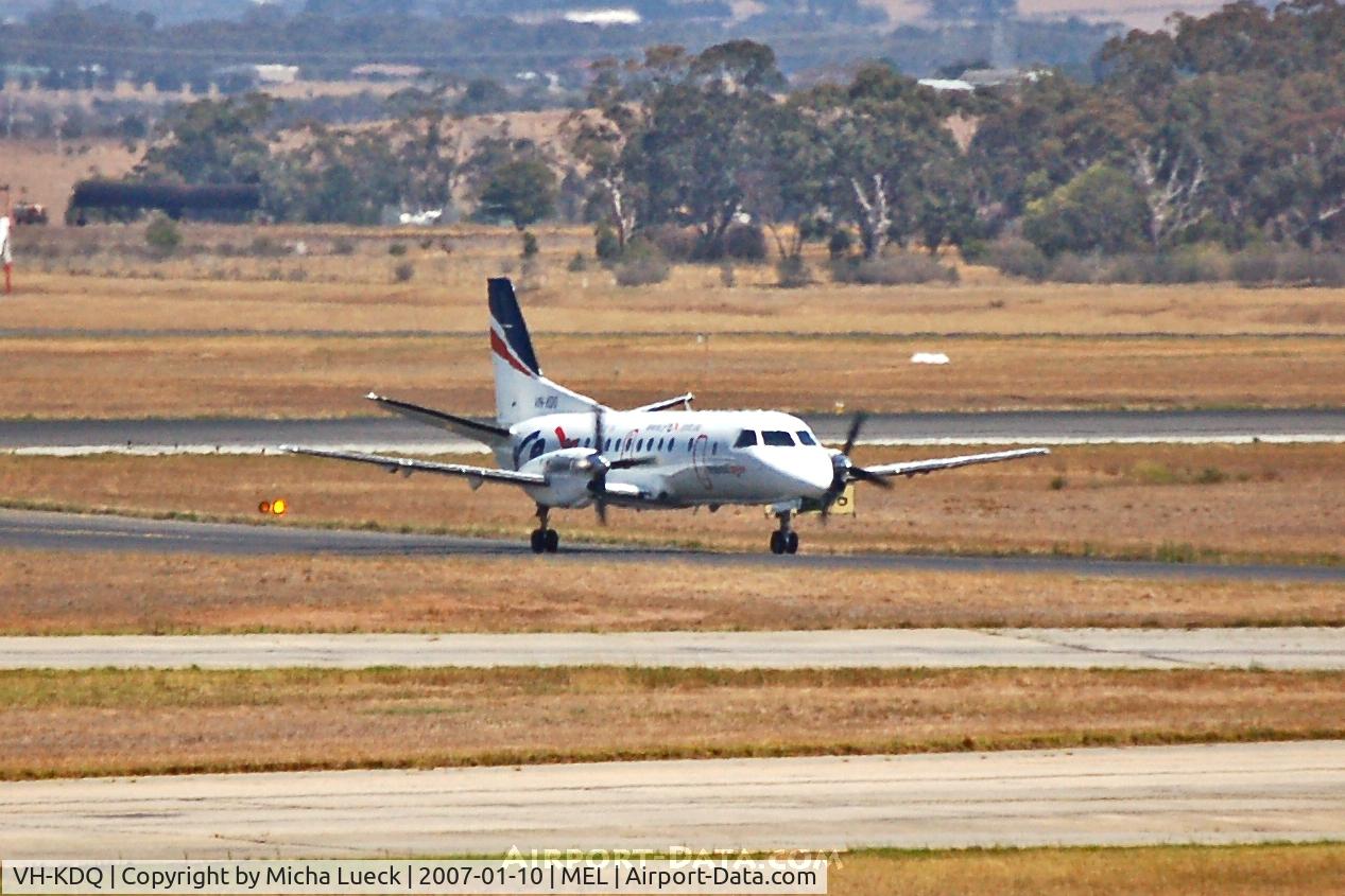 VH-KDQ, 1992 Saab 340B C/N 340B-325, Taxiing to the parking position