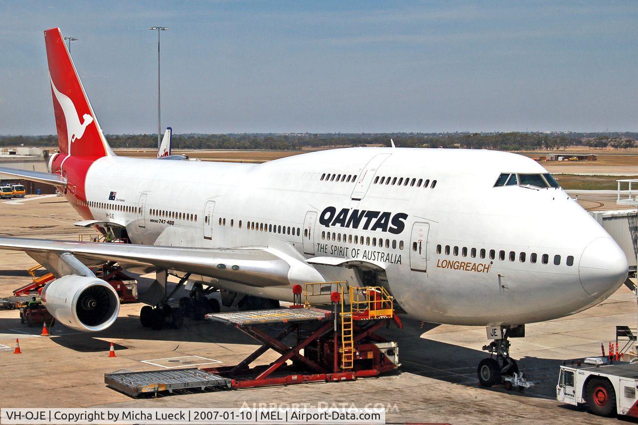 VH-OJE, 1989 Boeing 747-438 C/N 24482, Getting ready for the trans-Tasman flight to Auckland, and on to LAX