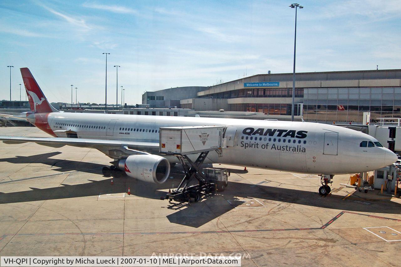VH-QPI, 2005 Airbus A330-303 C/N 0705, A 330-300 
