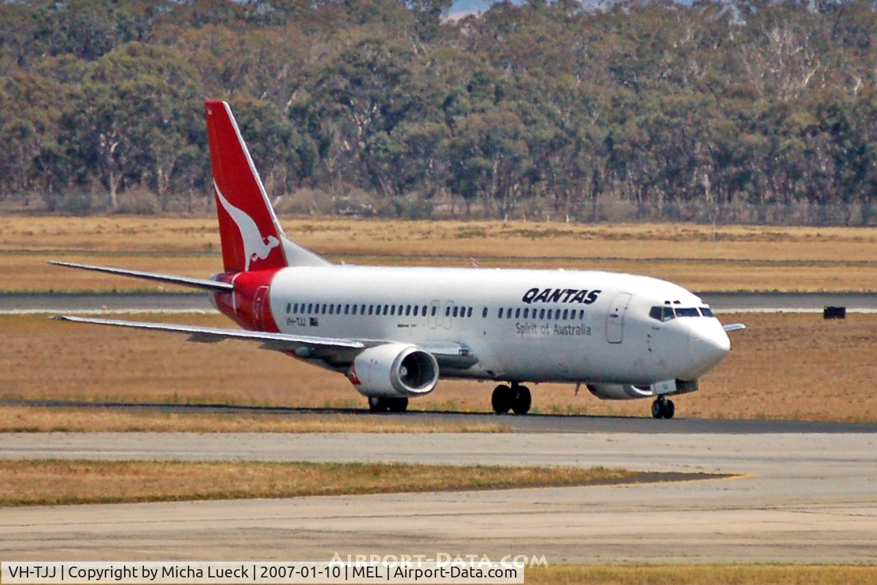 VH-TJJ, 1990 Boeing 737-476 C/N 24435, Just arrived in Melbourne