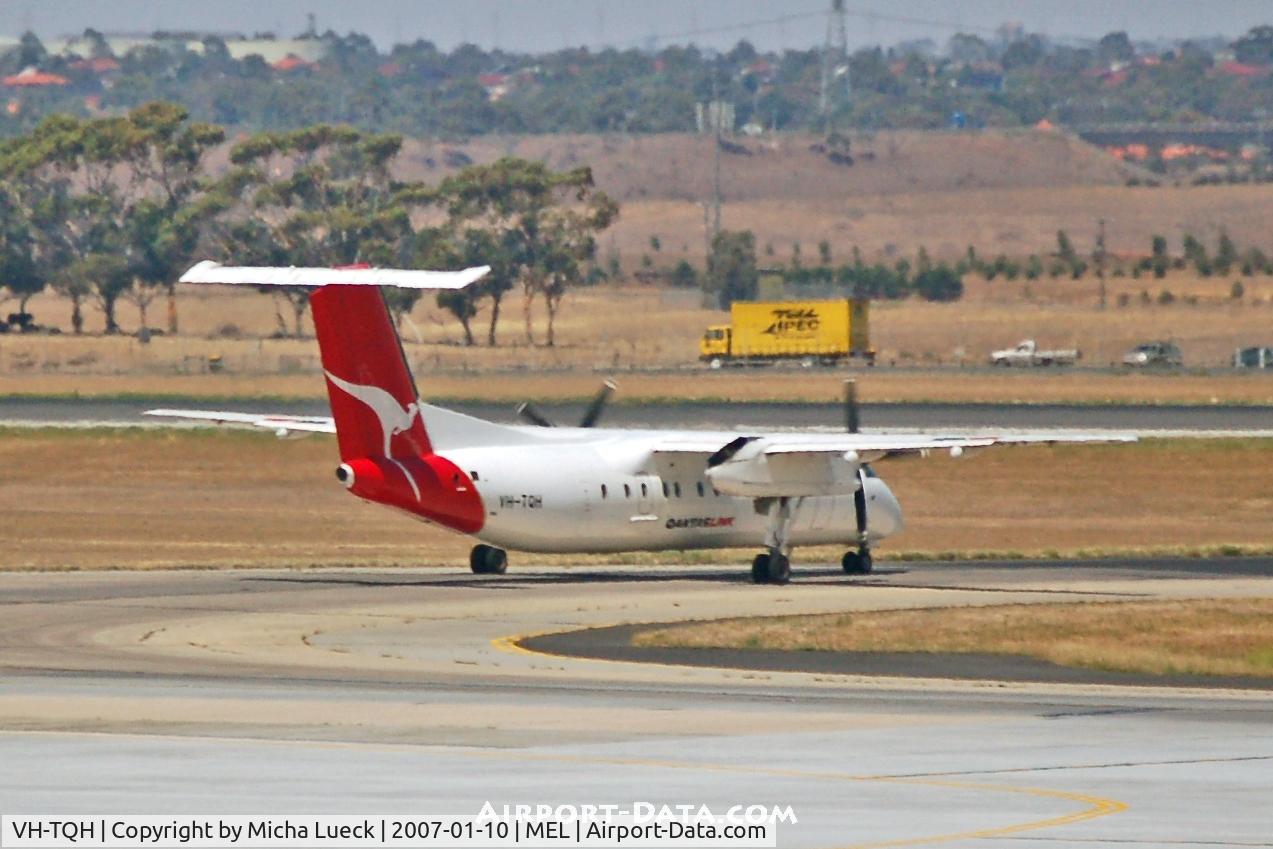 VH-TQH, 2003 De Havilland Canada DHC-8-315Q Dash 8 C/N 597, Taxiing to the runway