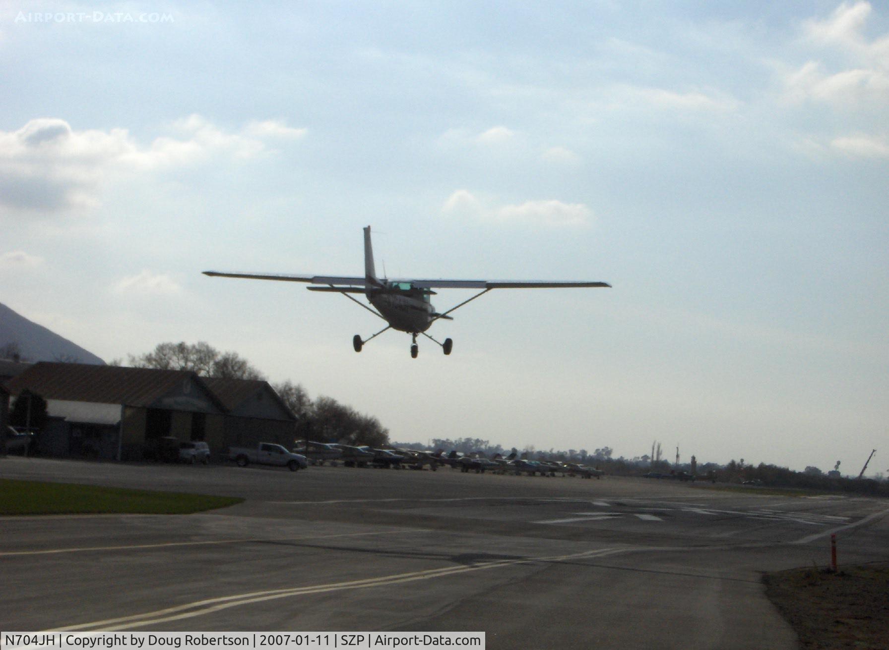 N704JH, 1976 Cessna 150M C/N 15078644, 1976 Cessna 150M, Continental O-200 100 Hp, on final rwy 22