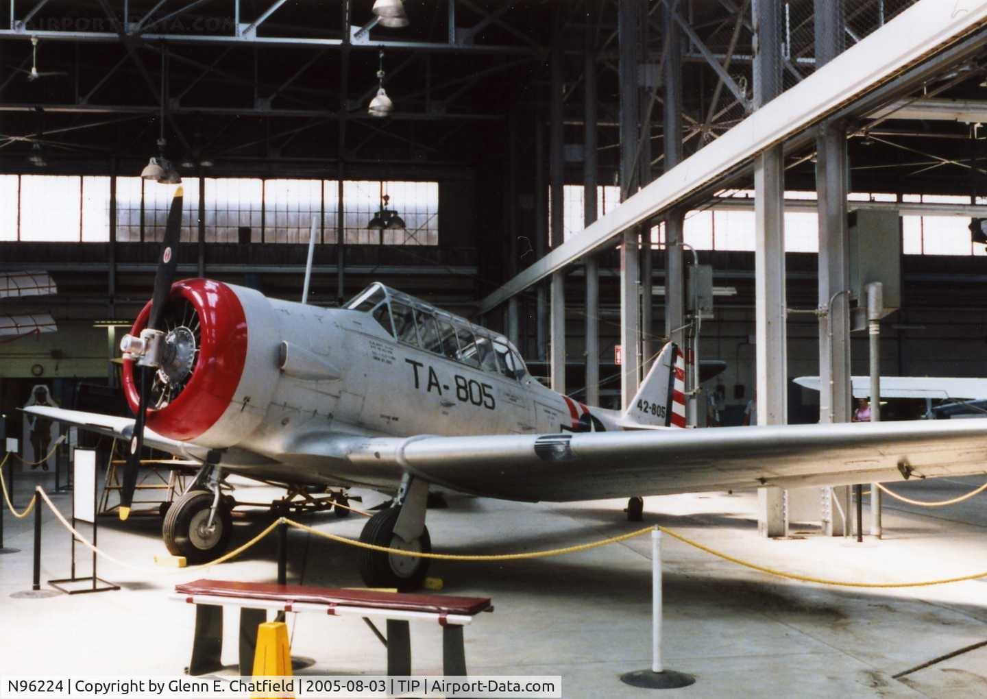 N96224, North American AT-6B Texan C/N 84-7750, AT-6B 41-17372 at the Octave Chanute Aviation Center