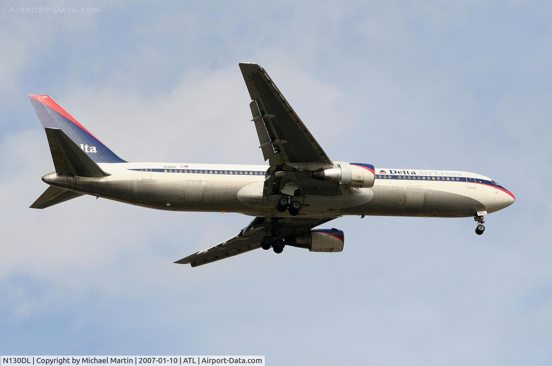 N130DL, 1988 Boeing 767-332 C/N 24080, Over the numbers of 9R