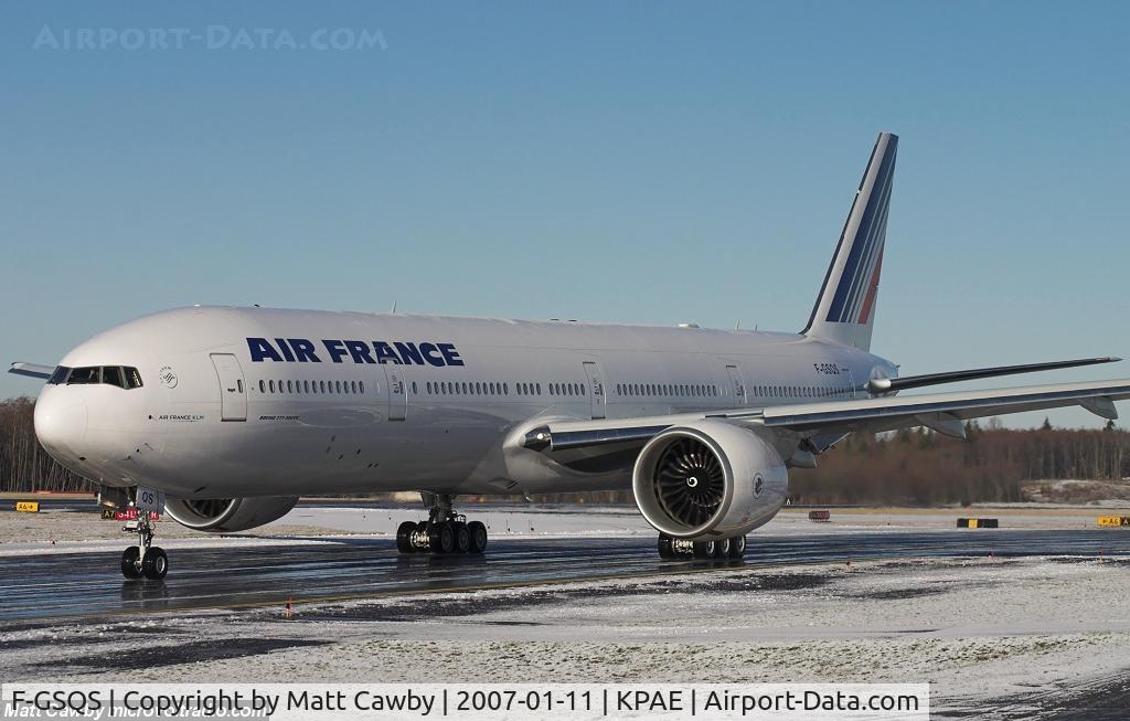 F-GSQS, 2007 Boeing 777-328/ER C/N 32962, First flight from Paine Field