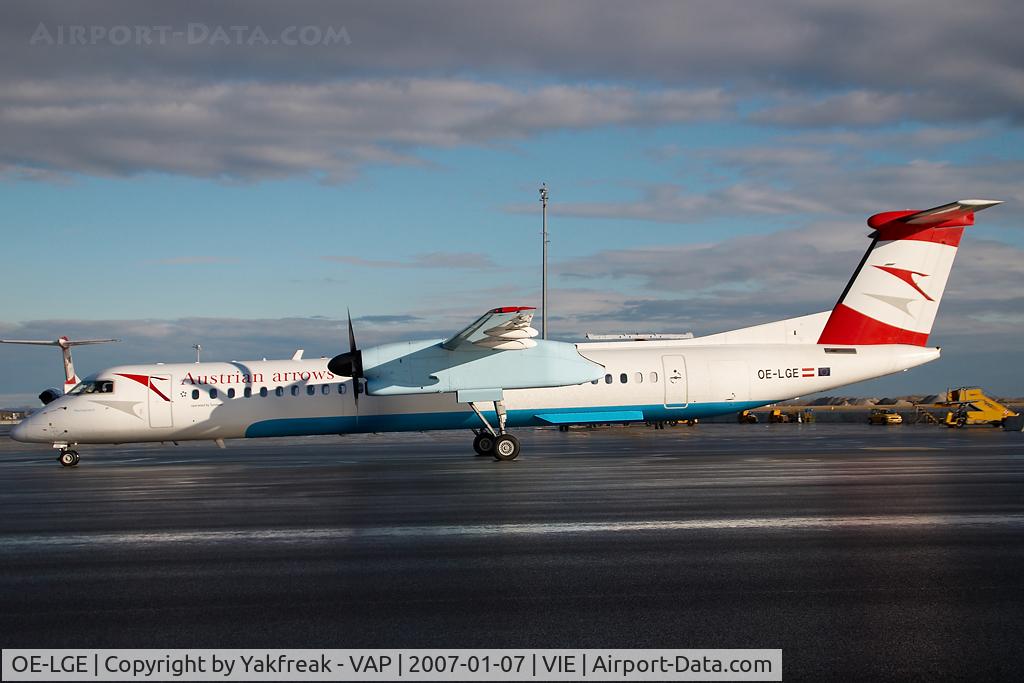 OE-LGE, 2001 De Havilland Canada DHC-8-402Q Dash 8 C/N 4042, Austrian Arrows Dash8-400