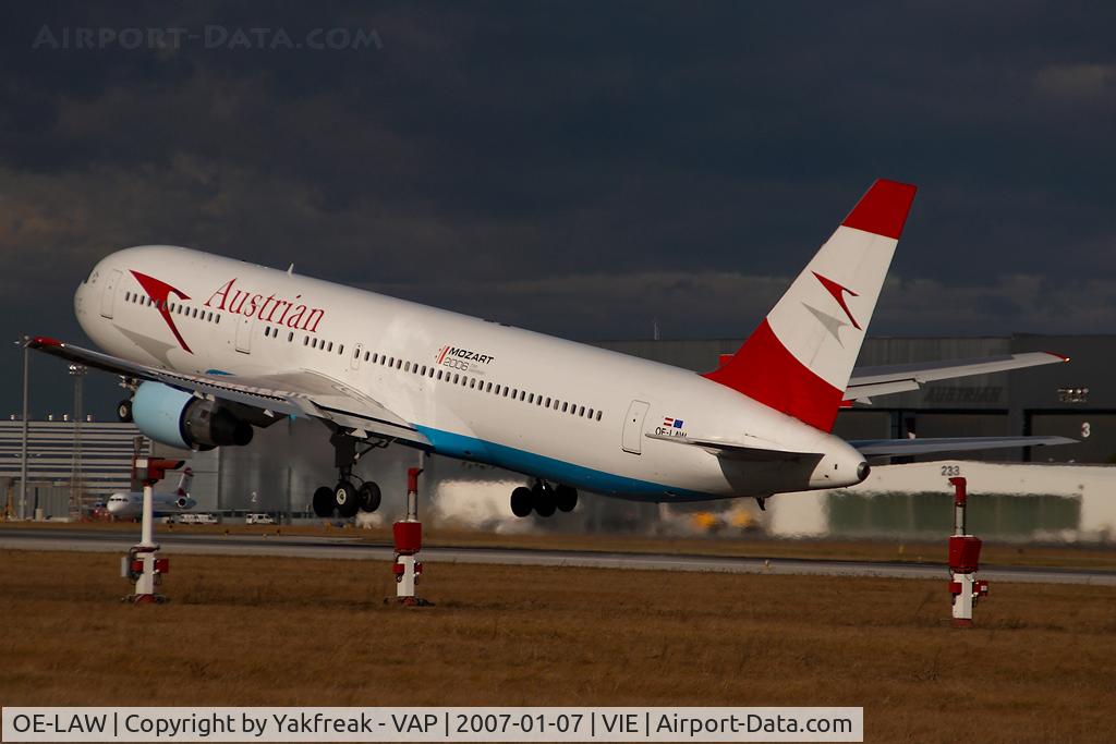 OE-LAW, 1992 Boeing 767-3Z9/ER C/N 26417, Austrian Airlines Boeing 767-300