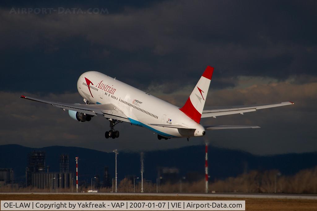 OE-LAW, 1992 Boeing 767-3Z9/ER C/N 26417, Austrian Airlines Boeing 767-300