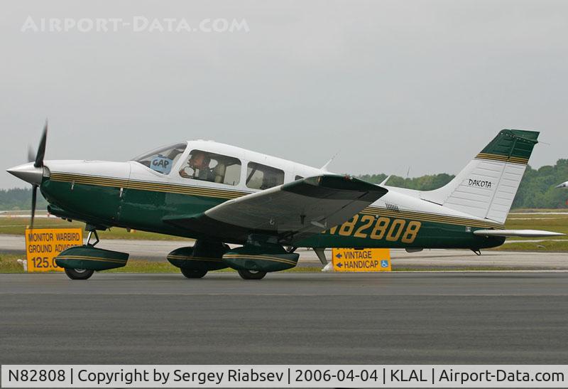 N82808, 1981 Piper PA-28-236 Dakota C/N 28-8111014, Sun-n-fun 2006