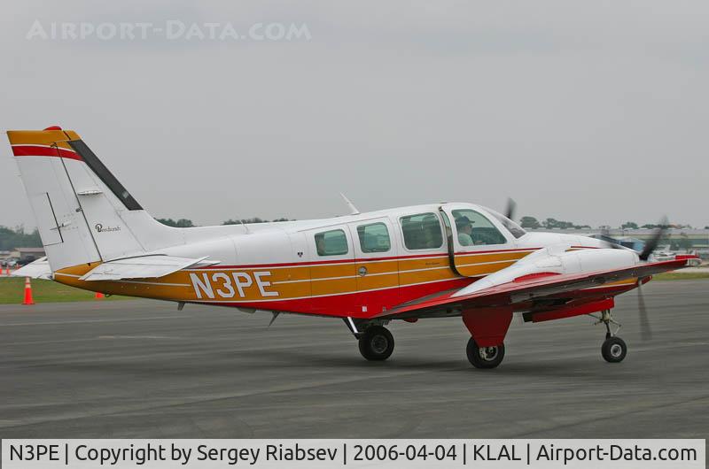 N3PE, 1977 Beech 58 Baron C/N TH-820, Sun-n-fun 2006