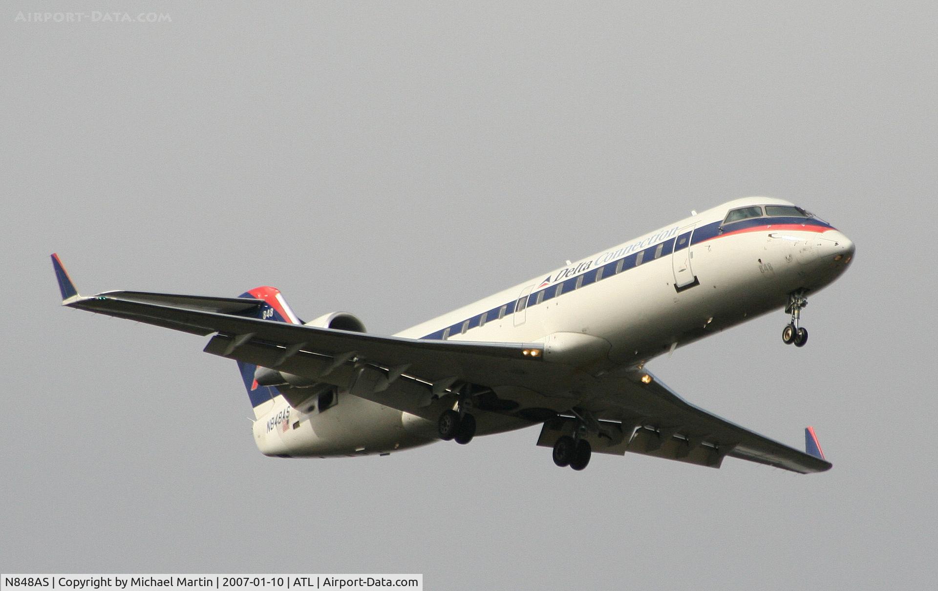 N848AS, 1999 Bombardier CRJ-200ER (CL-600-2B19) C/N 7339, On final for Runway 9R