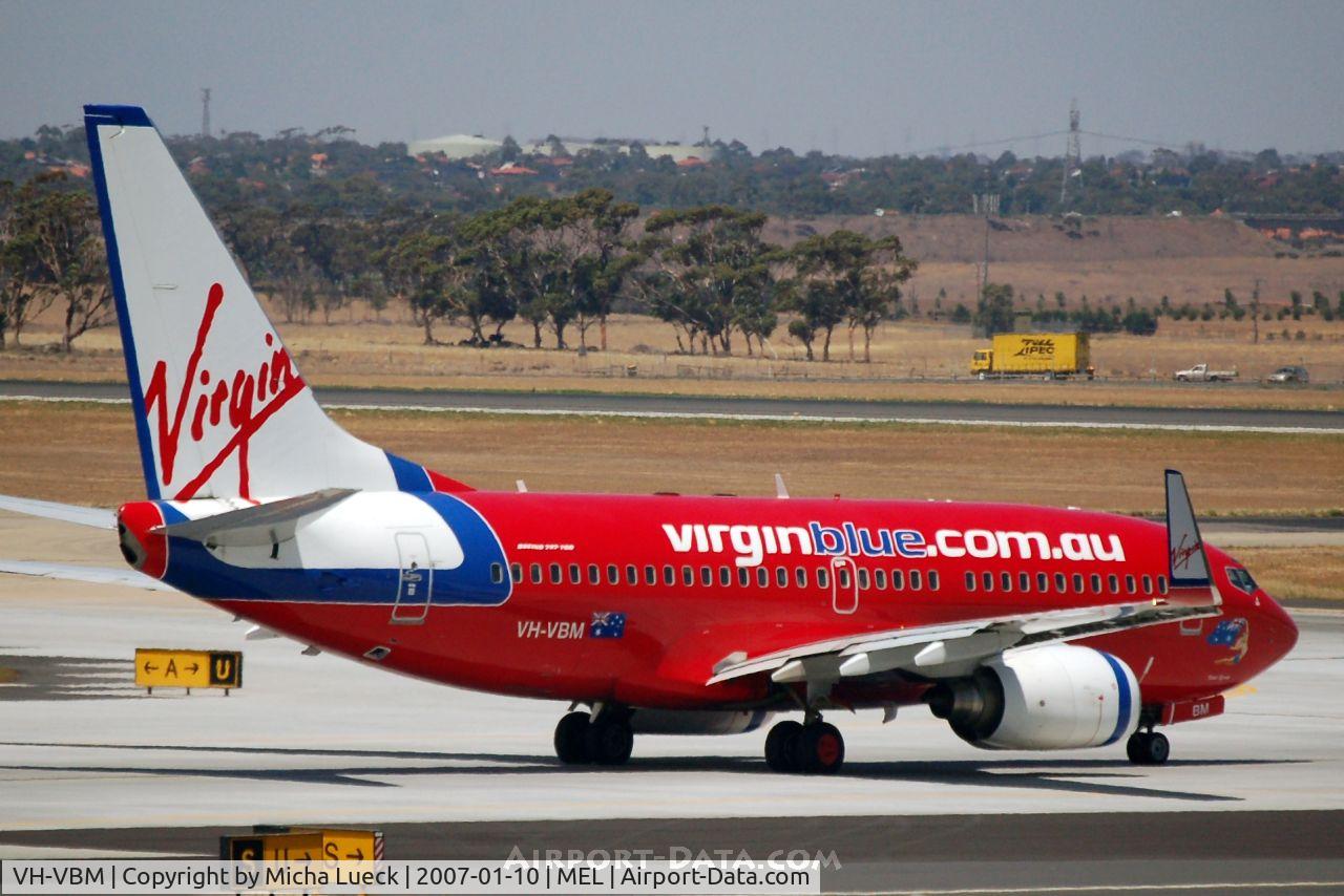 VH-VBM, 2002 Boeing 737-76N C/N 32734, At Melbourne