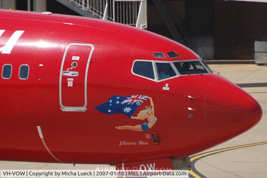 VH-VOW, 2004 Boeing 737-8Q8 C/N 32798, B 737-800 