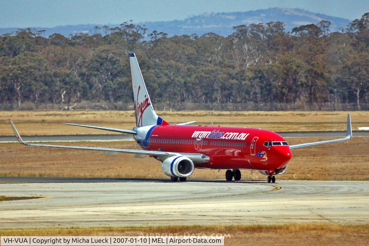 VH-VUA, 2004 Boeing 737-8FE C/N 33997, Just landed in Melbourne