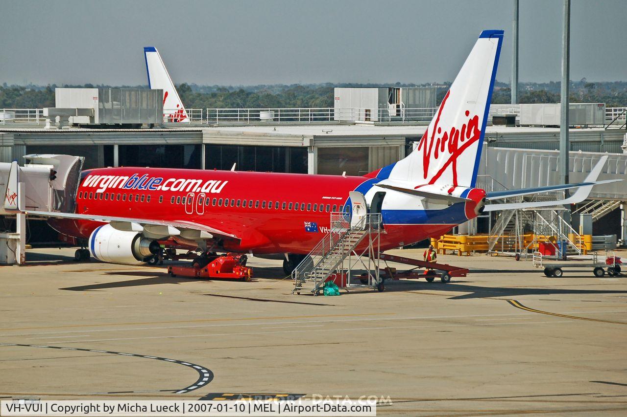 VH-VUI, 2006 Boeing 737-8FE C/N 34441, At the gate