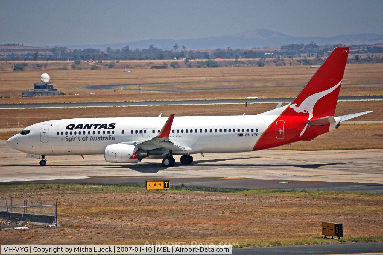 VH-VYG, 2005 Boeing 737-838 C/N 33995, Taxiing to the runway