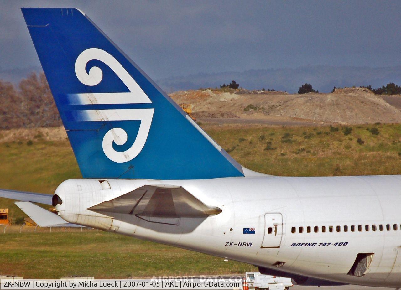 ZK-NBW, 1999 Boeing 747-419BDS(F) C/N 29375, At Auckland