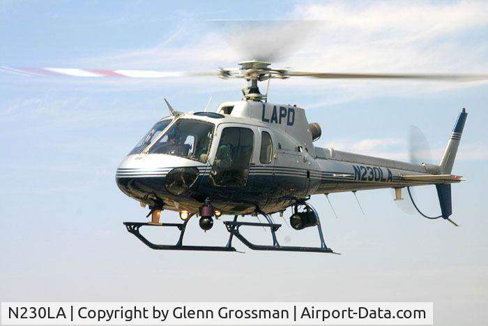N230LA, 2000 Eurocopter AS-350B-2 Ecureuil Ecureuil C/N 3318, Eurocopter AS 350 B2 Preparing To Land
