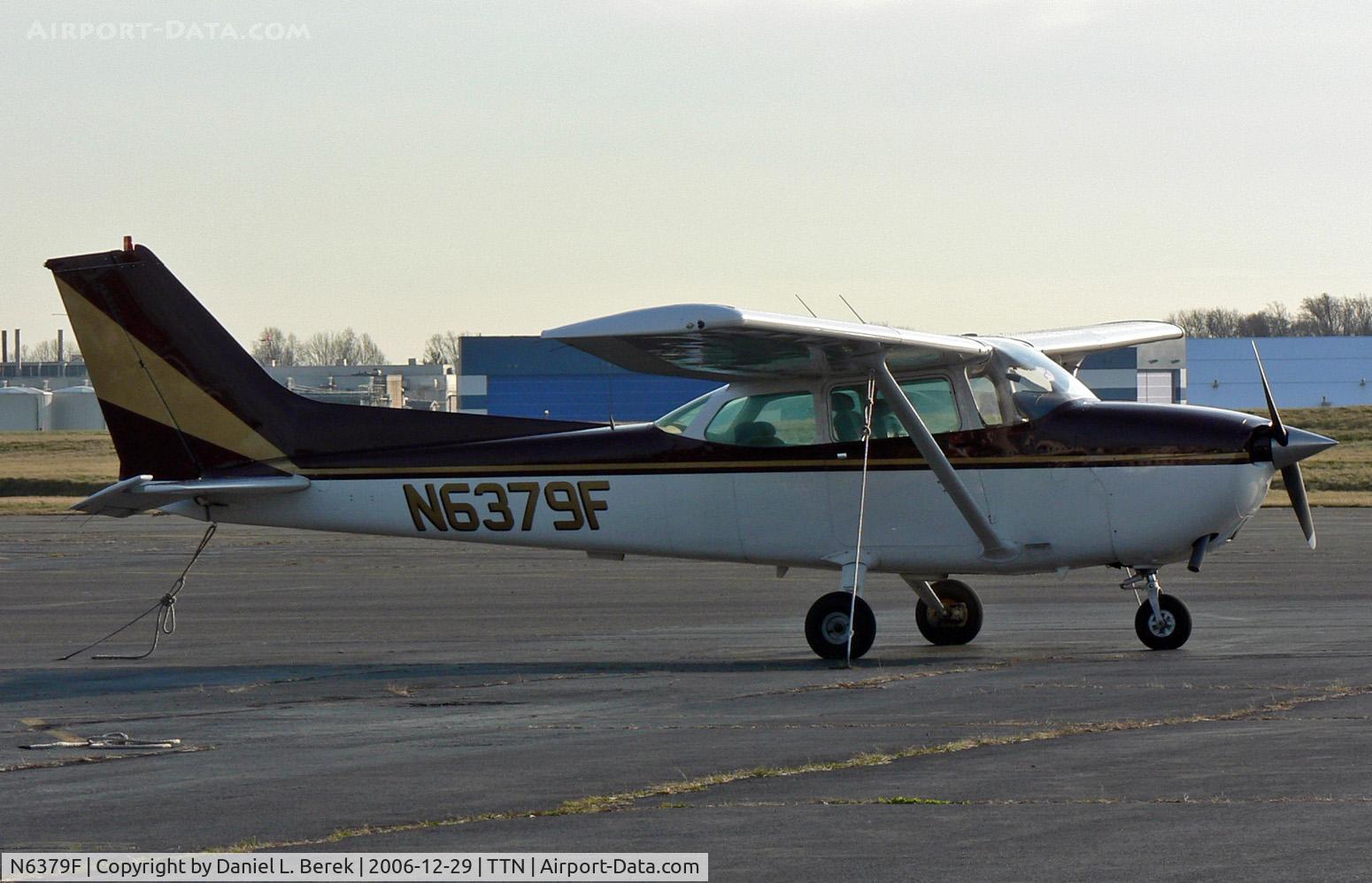 N6379F, Cessna 172N C/N 17273211, This Skyhawk belongs to nearby Mercer County Community College.