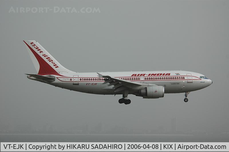 VT-EJK, 1986 Airbus A310-304 C/N 429, Short final for RWY24.