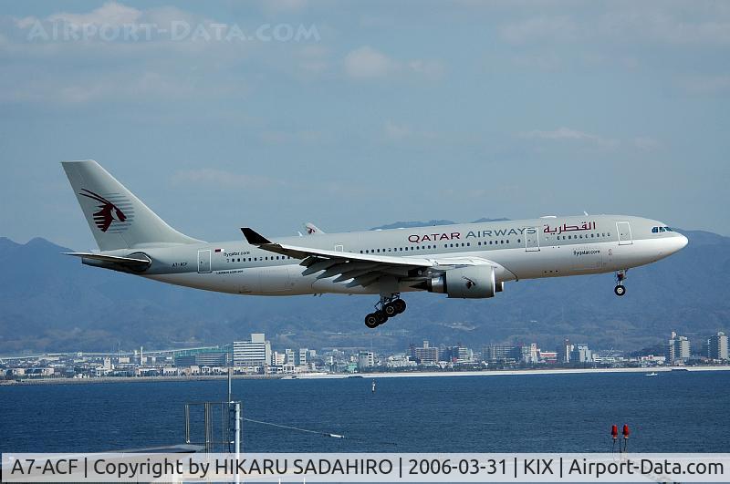 A7-ACF, 2004 Airbus A330-202 C/N 638, Short final for RWY24.