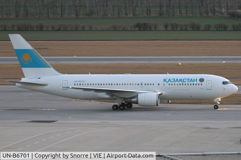 UN-B6701, 2001 Boeing 767-2DXER C/N 32954, Kazakstan Government Boeing 767-200