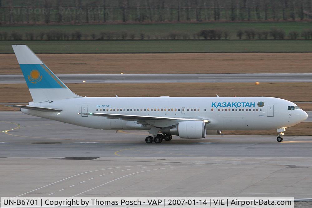 UN-B6701, 2001 Boeing 767-2DXER C/N 32954, Kazakstan Government