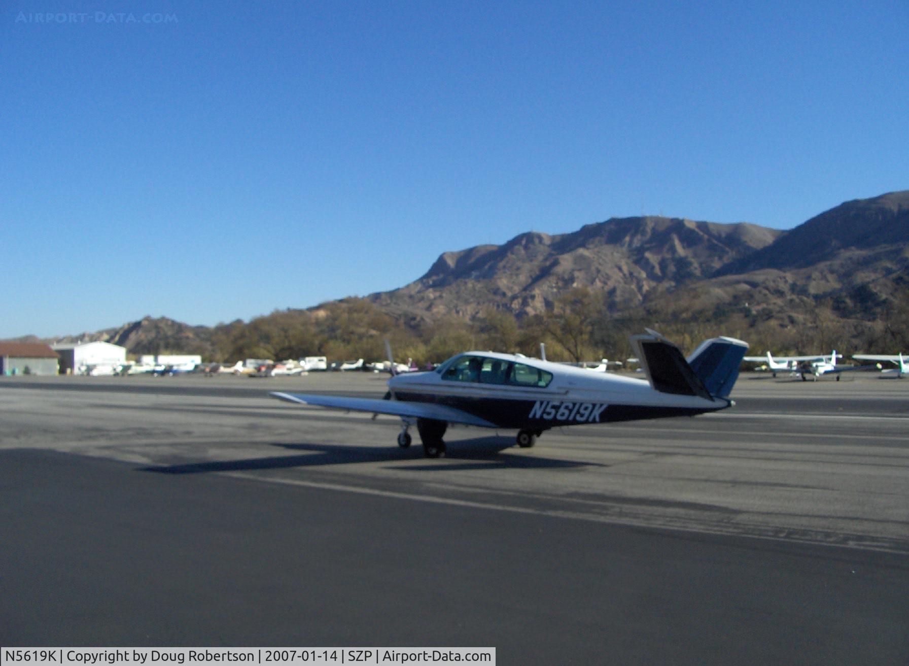 N5619K, 1964 Beech S35 Bonanza C/N D-7380, 1964 Beech S35 BONANZA, Continental IO-520-B 285 Hp, taxi to Rwy 22