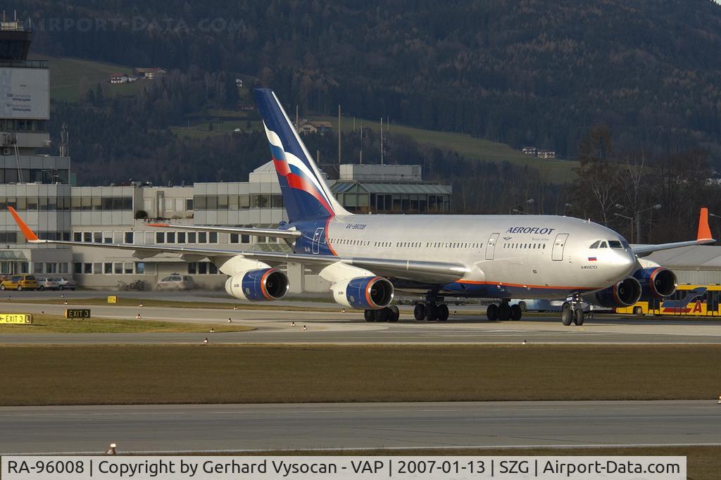 RA-96008, 1992 Ilyushin Il-96-300 C/N 74393201005, Salzburg @ highest frequenz