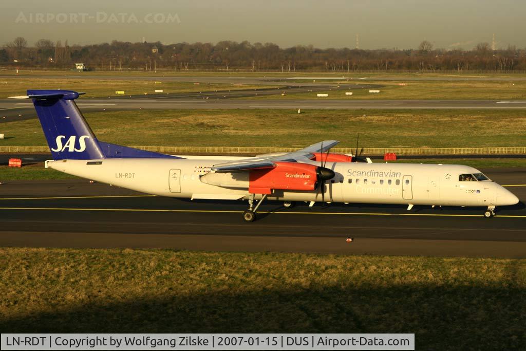 LN-RDT, 2001 De Havilland Canada DHC-8-402Q Dash 8 C/N 4038, visitor