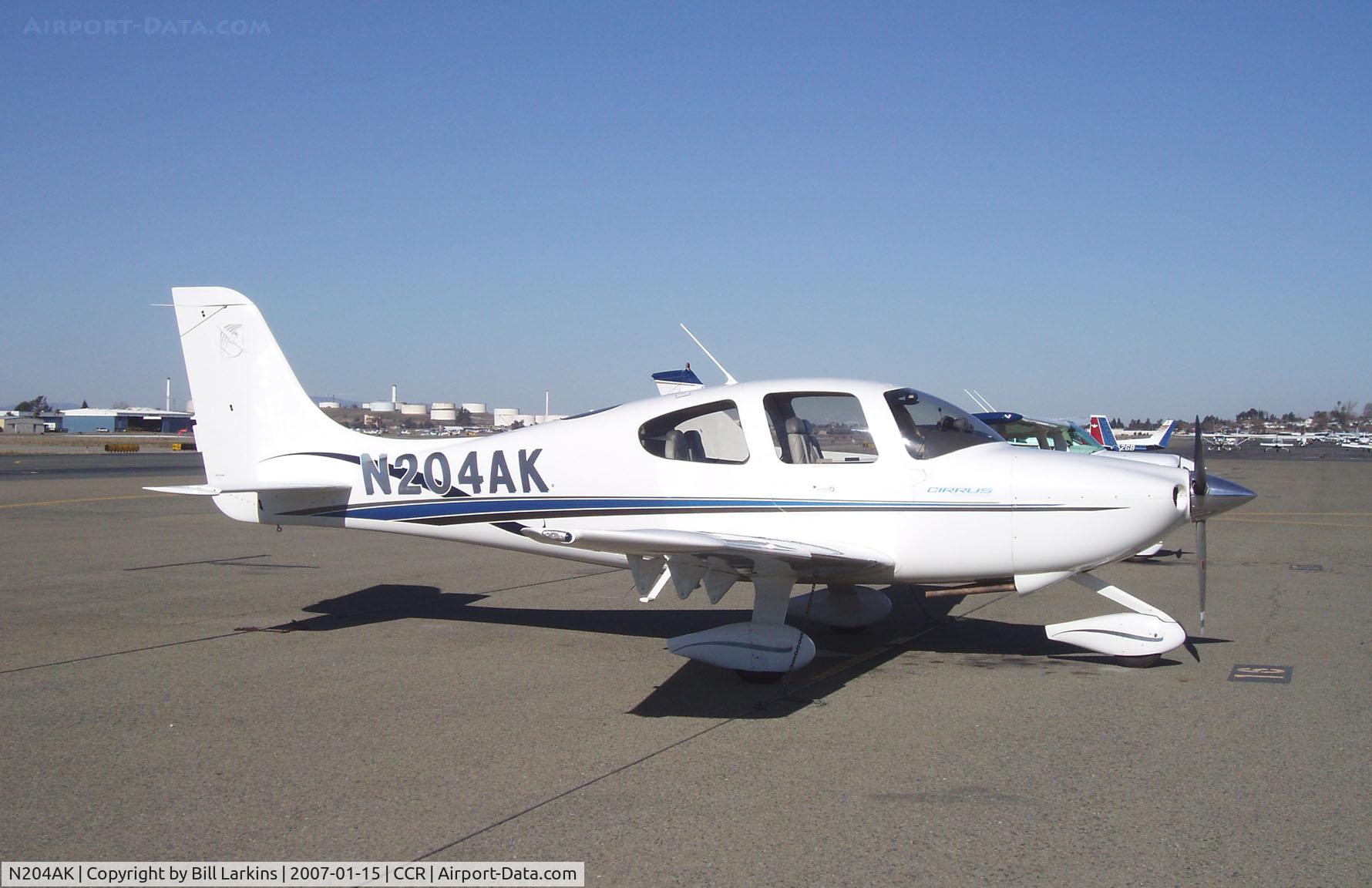 N204AK, 2001 Cirrus SR20 C/N 1120, Visitor from Calistoga on a bright winter day.