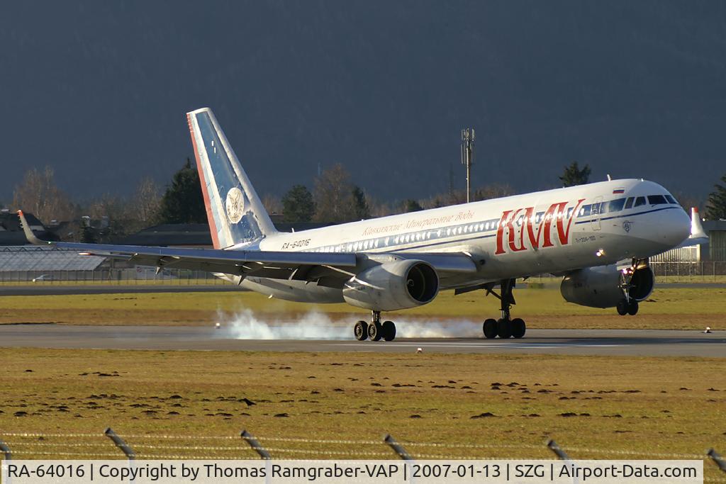 RA-64016, 1995 Tupolev Tu-204-100 C/N 1450742364016, KMV Kavkazkie Mineralnye Vody TU-204