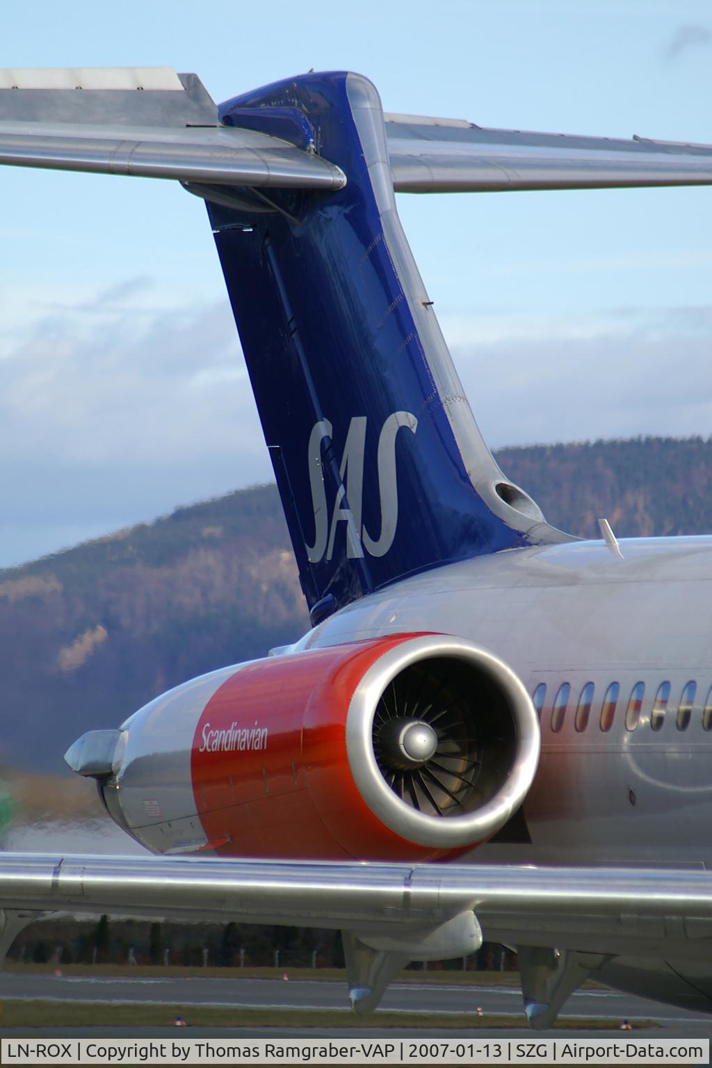LN-ROX, 1988 McDonnell Douglas MD-82 (DC-9-82) C/N 49603, Scandinavian Airlines SAS MDD MD80
