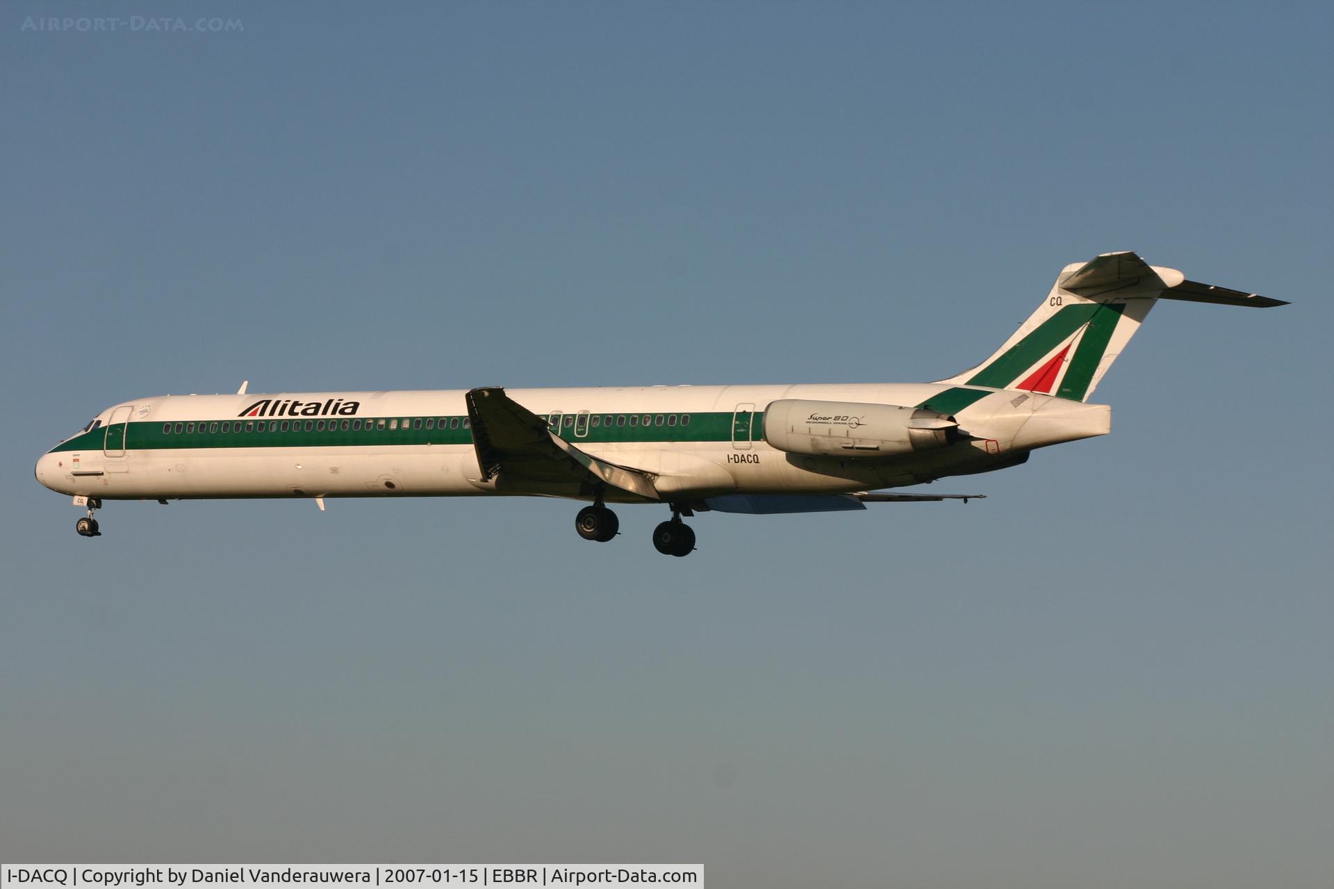 I-DACQ, 1990 McDonnell Douglas MD-82 (DC-9-82) C/N 49974/1774, Taranto is descending to rwy 25L