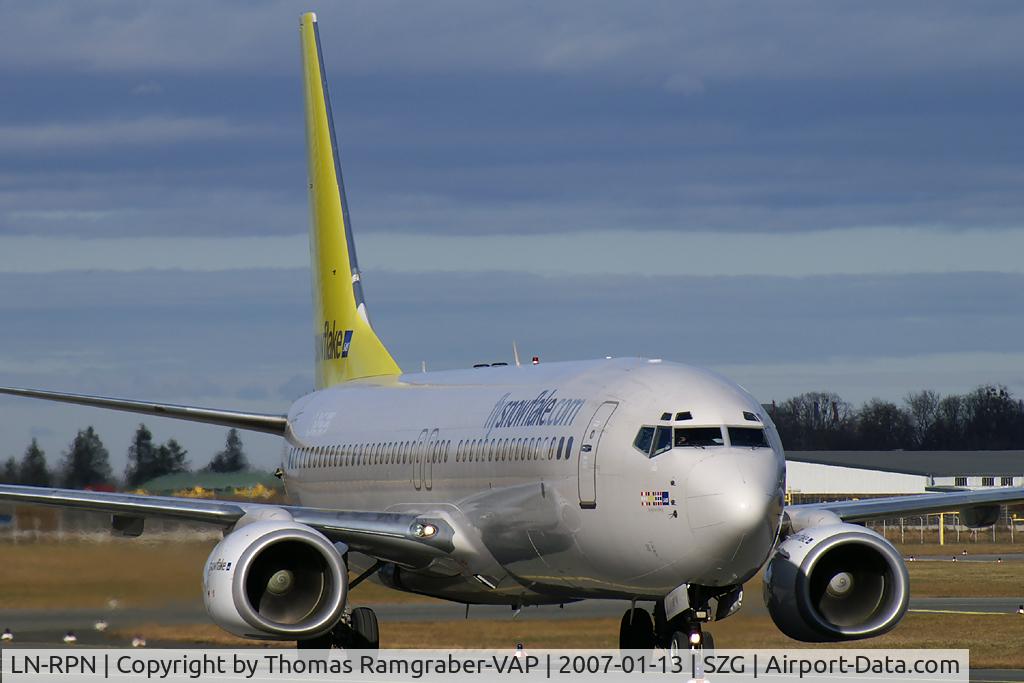LN-RPN, 2000 Boeing 737-883 C/N 30470, Snowflake B737-800