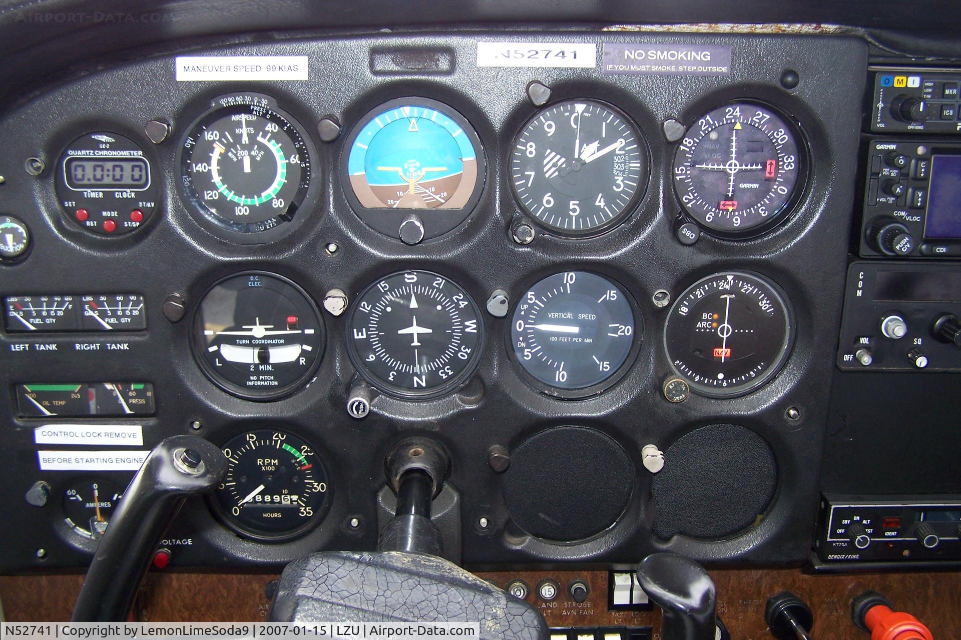 N52741, 1981 Cessna 172P C/N 17274596, This was taken what I was at LZU